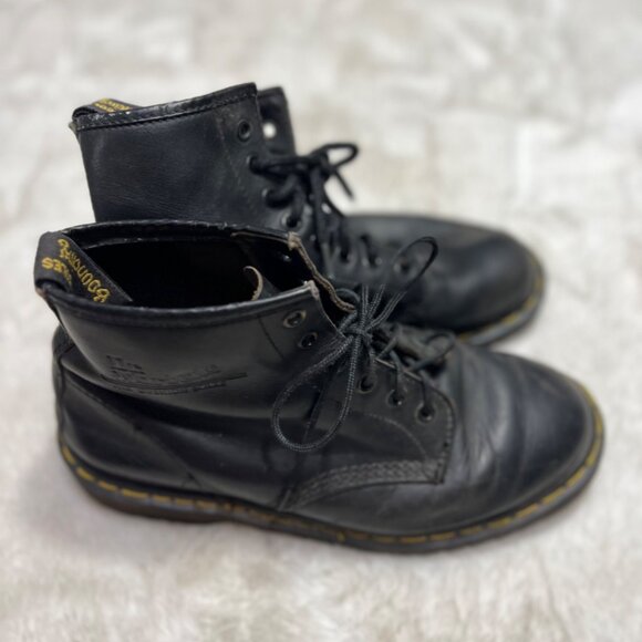 Dr. Martens Mens Black Leather Boots women Size 5 Lace-Up Made In England - Picture 3 of 6